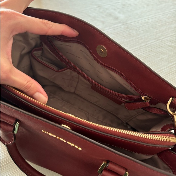Michael Kors Burgundy Leather Satchel with matching wallet - Picture 6 of 8